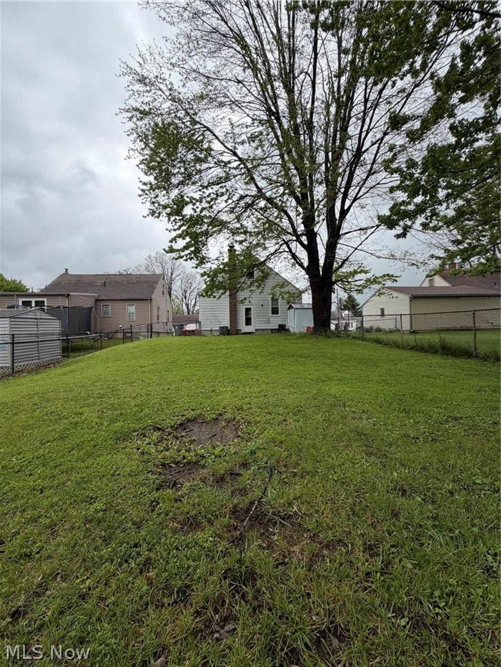 Photo of 1546 Meadowbrook AVE, Youngstown, OH 44514 (MLS # 5207891)