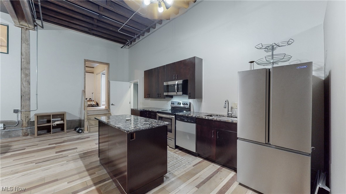 Cleveland, Ohio 44113, United States, ,Commercial,Active,128563