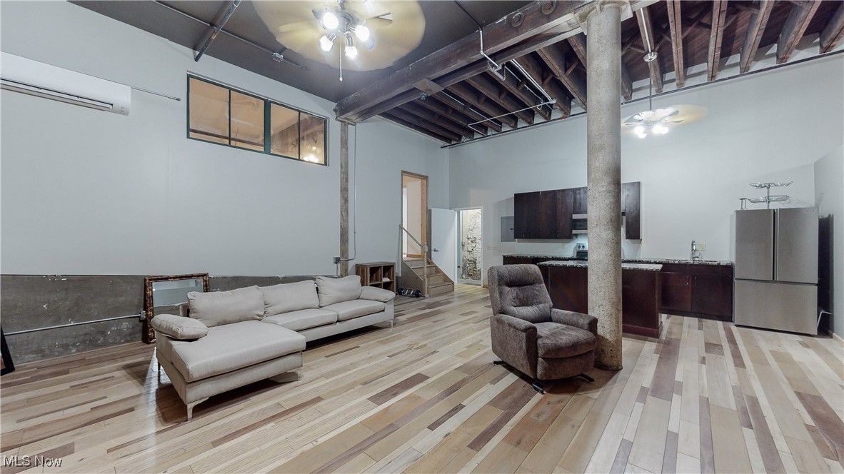 Cleveland, Ohio 44113, United States, ,Commercial,Active,128563