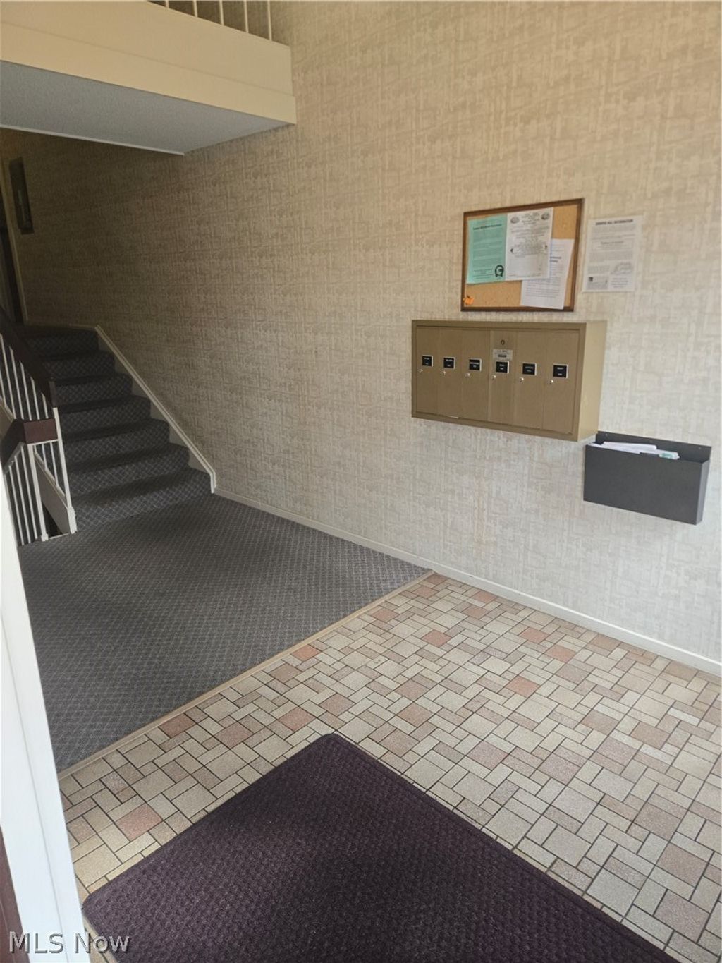 Photo of 1115 Canyon View Road #402, Sagamore Hills, OH 44067 (MLS # 5194980)