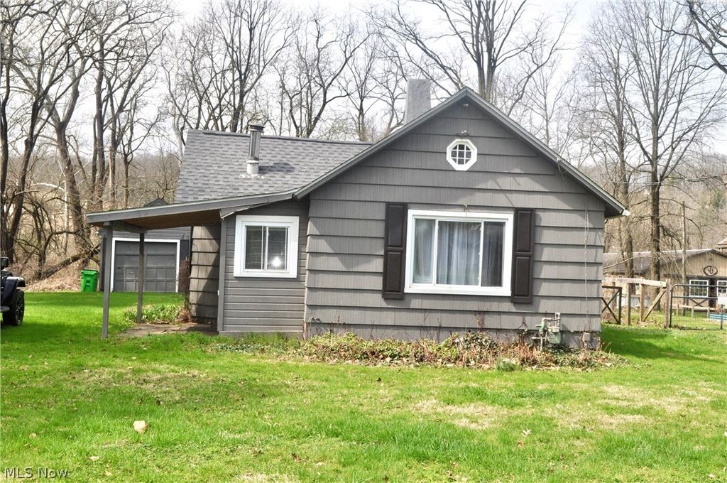 Photo of 5872 Main Street, Peninsula, OH 44264 (MLS # 5198410)