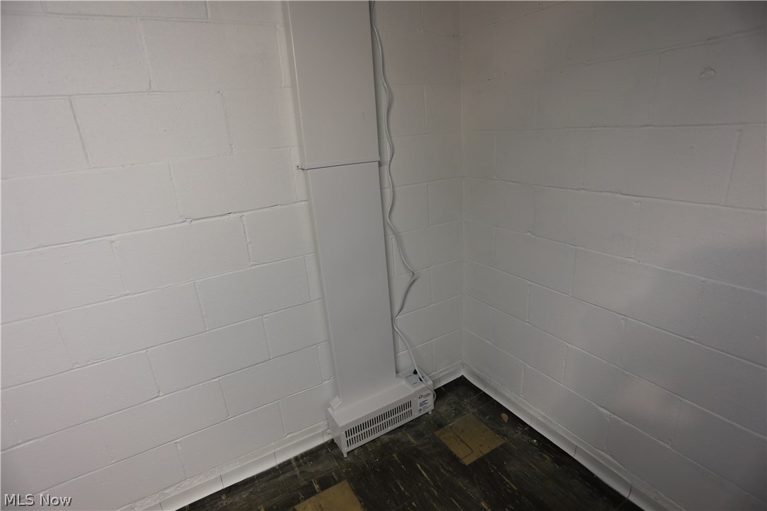 Happy Hollow - Residential