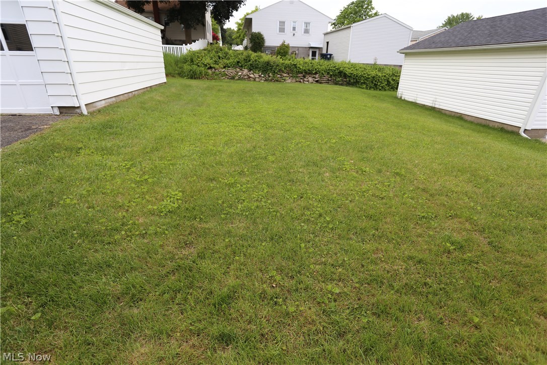 Happy Hollow - Residential