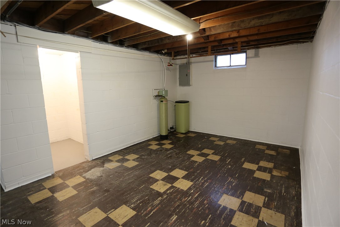 Happy Hollow - Residential