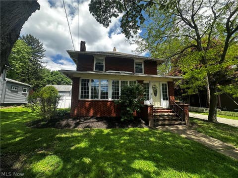 Homes For Sale - 3771 Edison Street<br/> Stark County, Uniontown, OH 44685