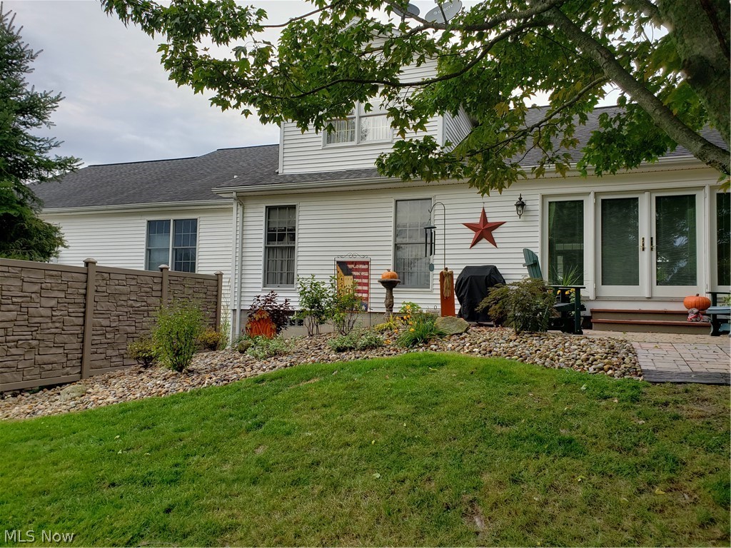 Cranberry Court Condo - Residential