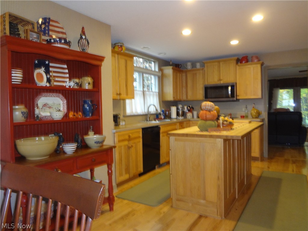 Cranberry Court Condo - Residential