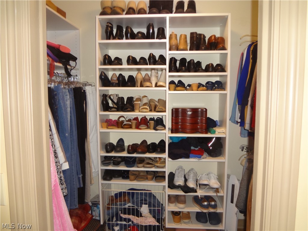 Cranberry Court Condo - Residential