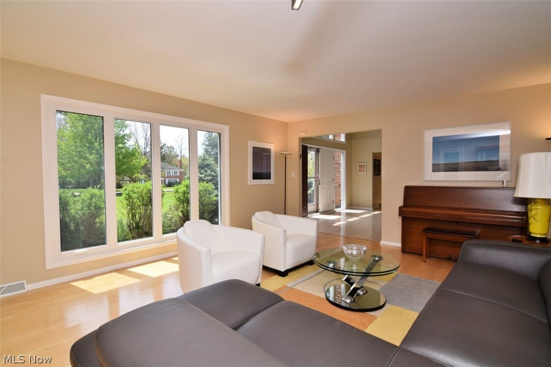 9 Pepper Creek Drive