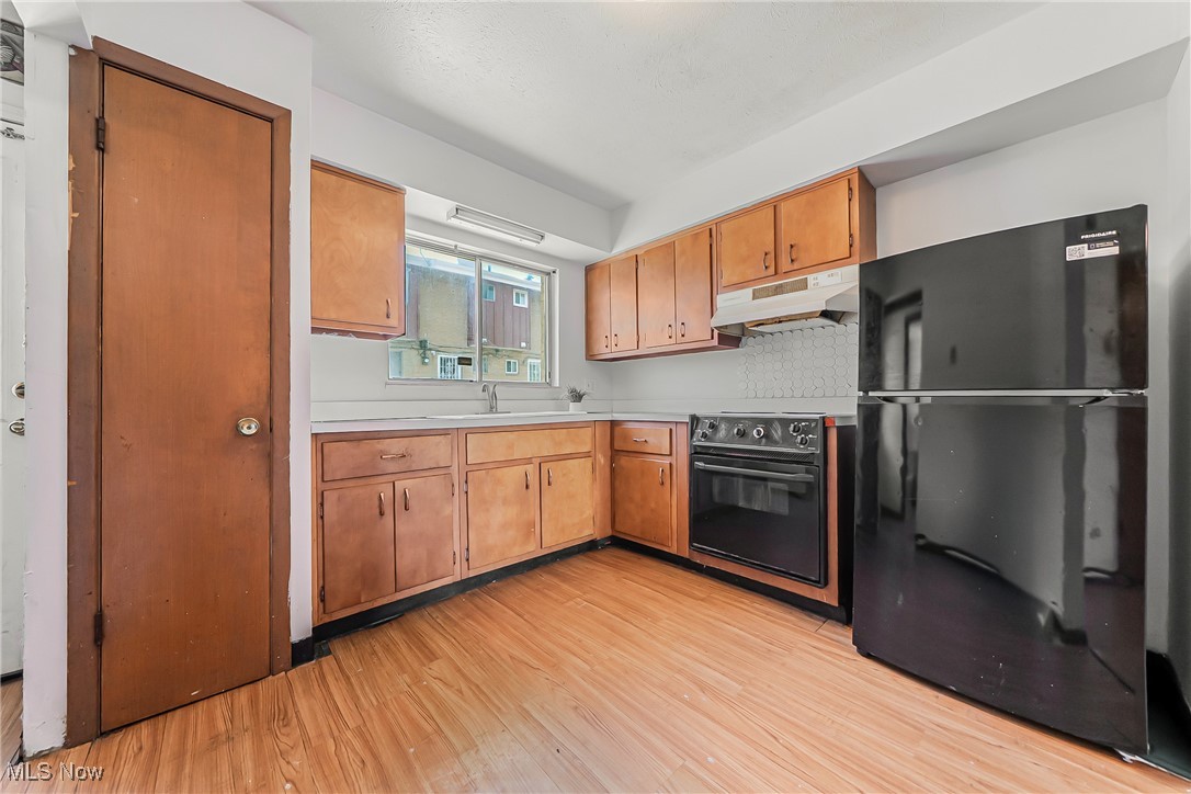 27701 Mills Avenue #2N, Euclid, Ohio image 11