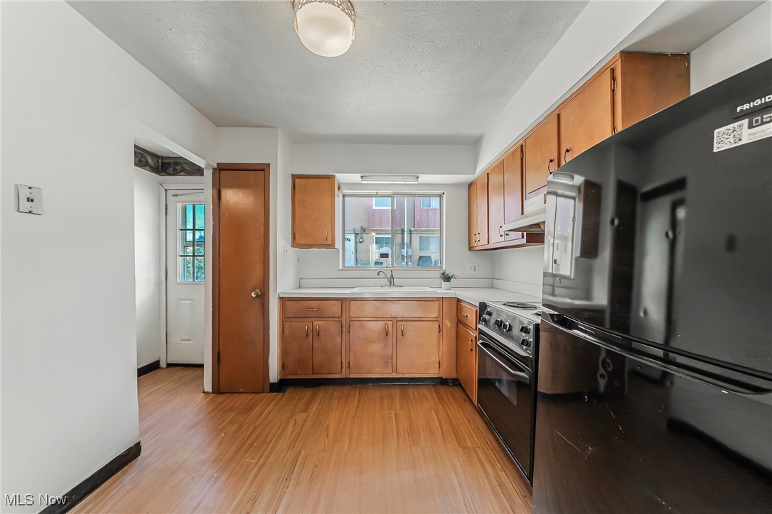 27701 Mills Avenue #2N, Euclid, Ohio image 12