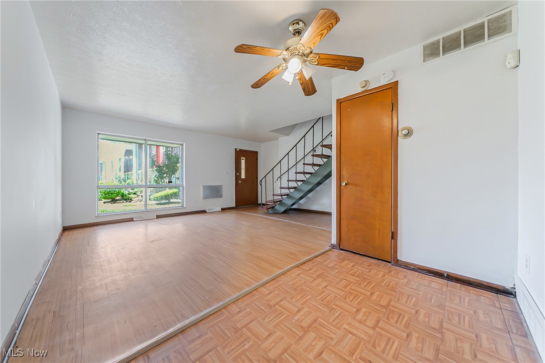 27701 Mills Avenue #2N, Euclid, Ohio image 9
