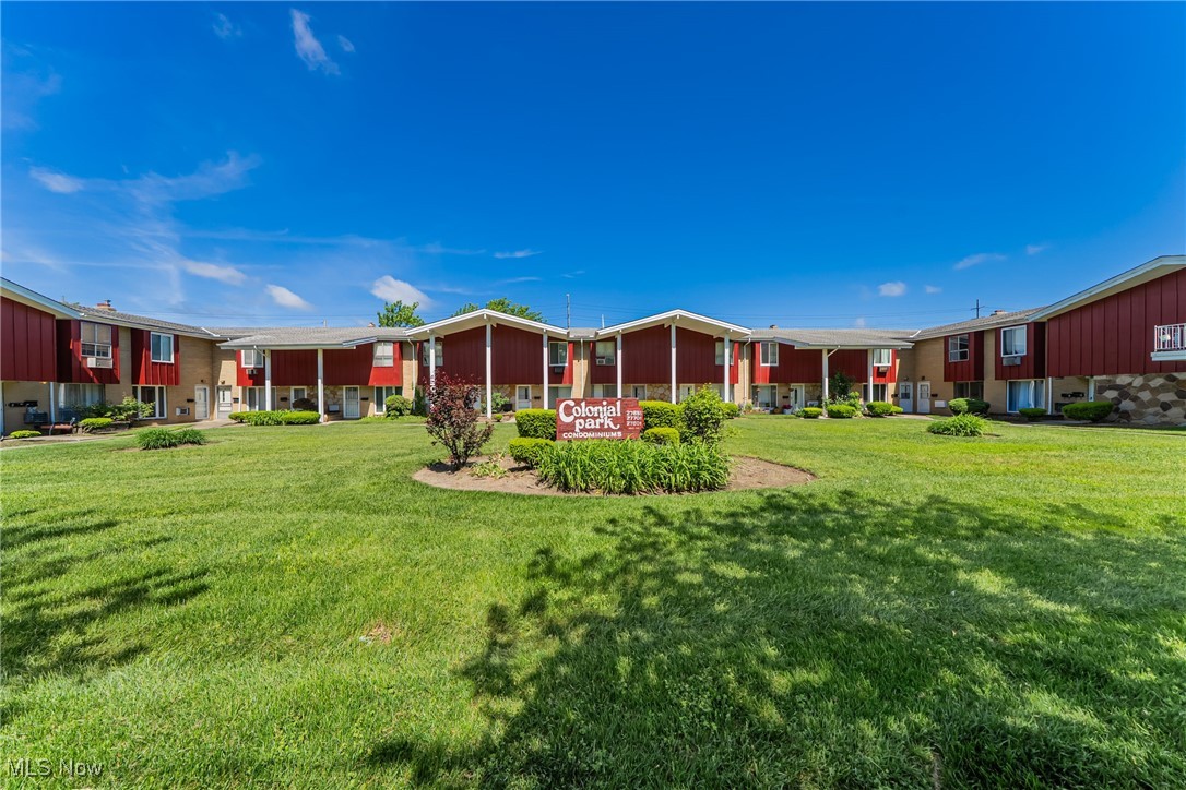 27701 Mills Avenue #2N, Euclid, Ohio image 2