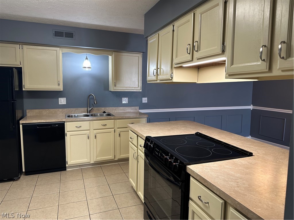 Victoria Landing Condo - Residential