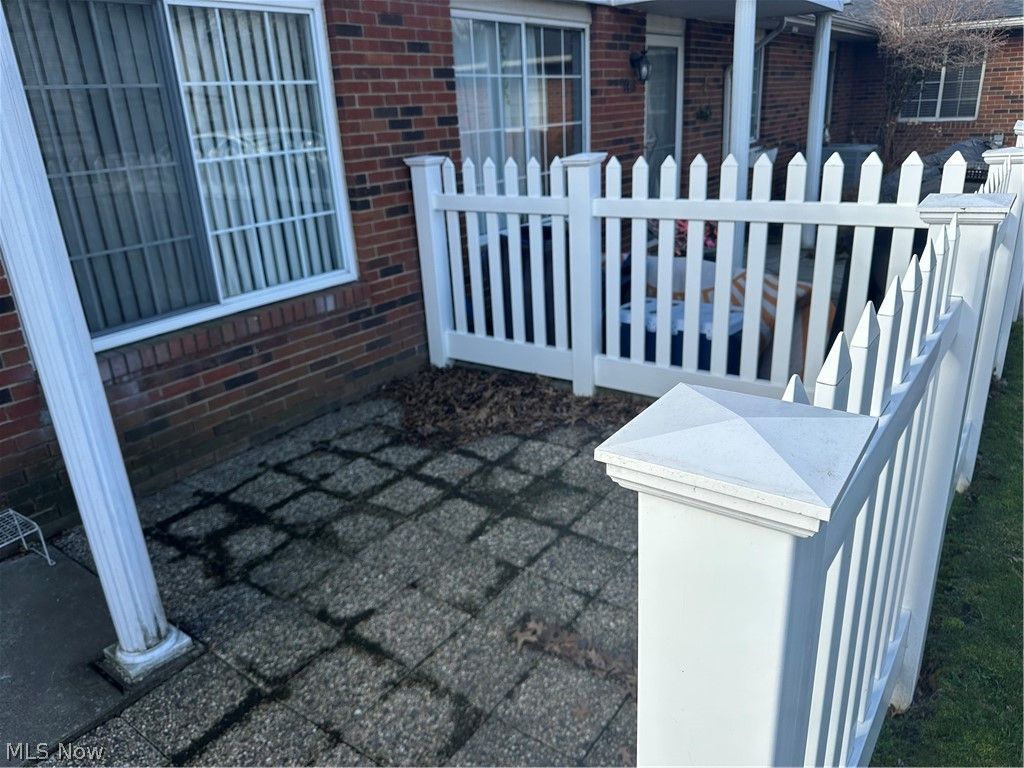 Photo of 5444 Som Center Road, Willoughby, OH 44094 (MLS # 5193680)