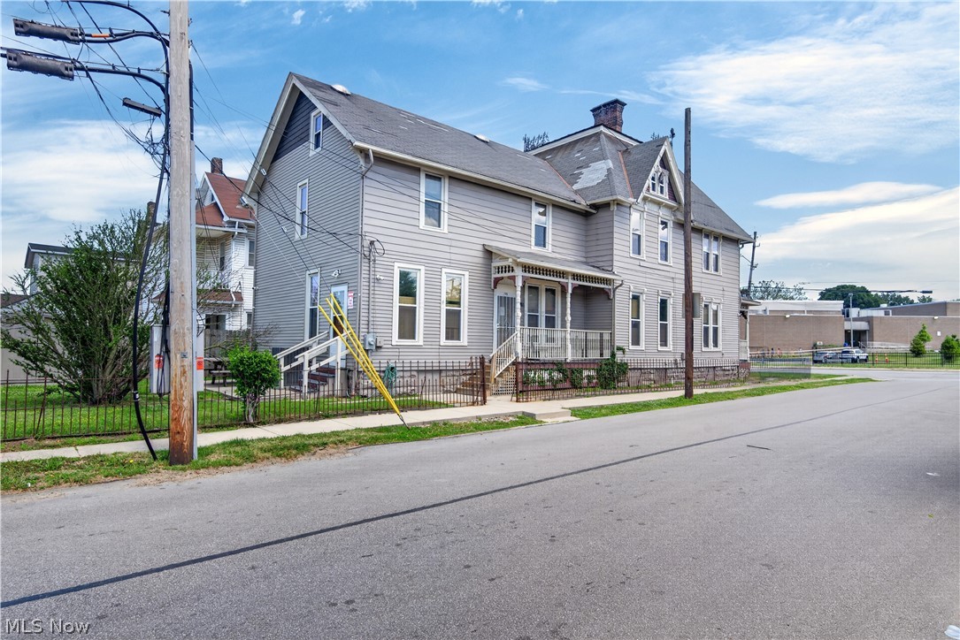7408 Broadway Avenue