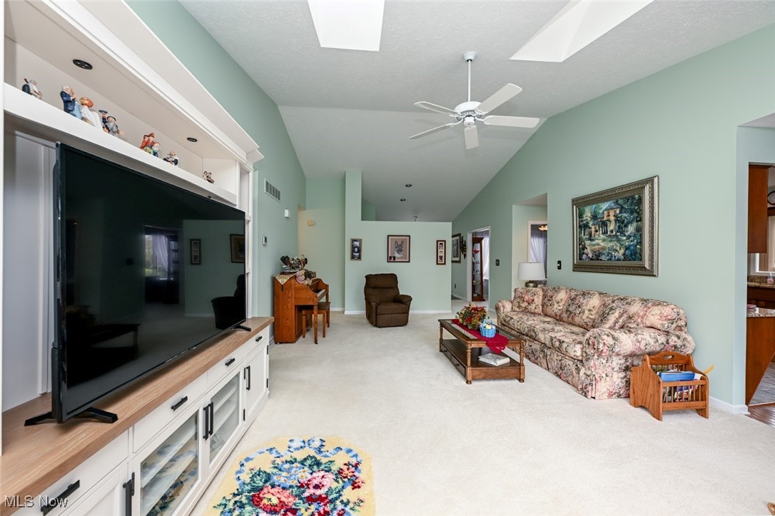 2144 Prestwick Drive, Uniontown, Ohio image 10