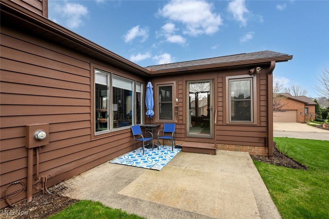2144 Prestwick Drive, Uniontown, Ohio image 3