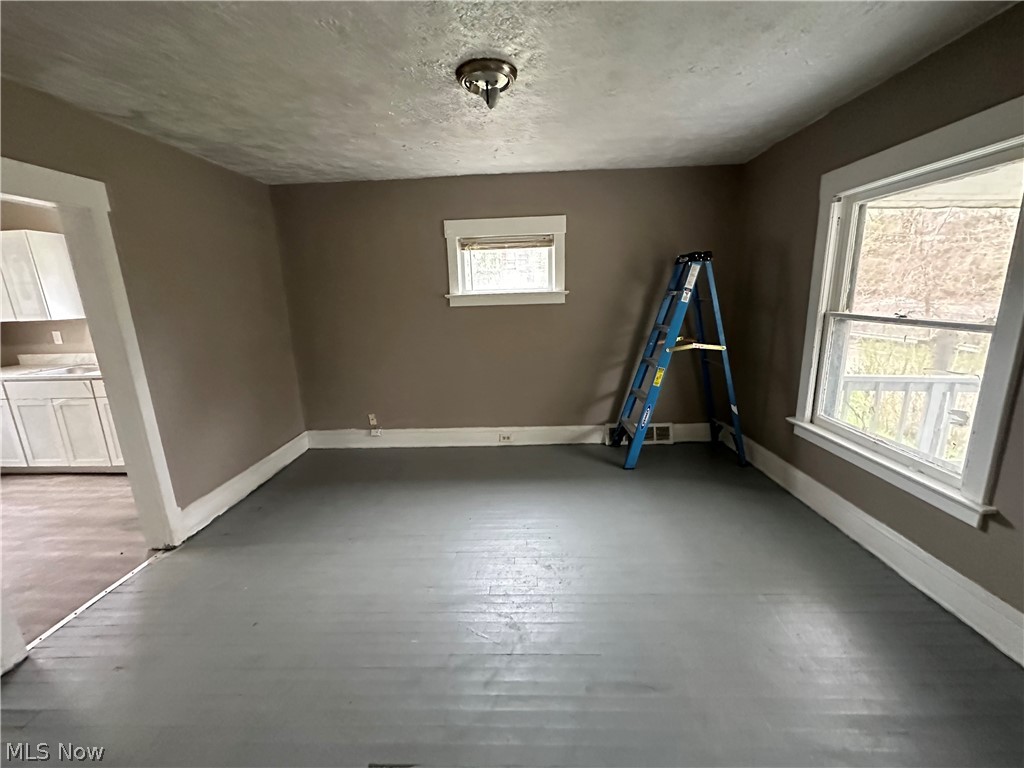 Leworthy Helwick Companys - Residential