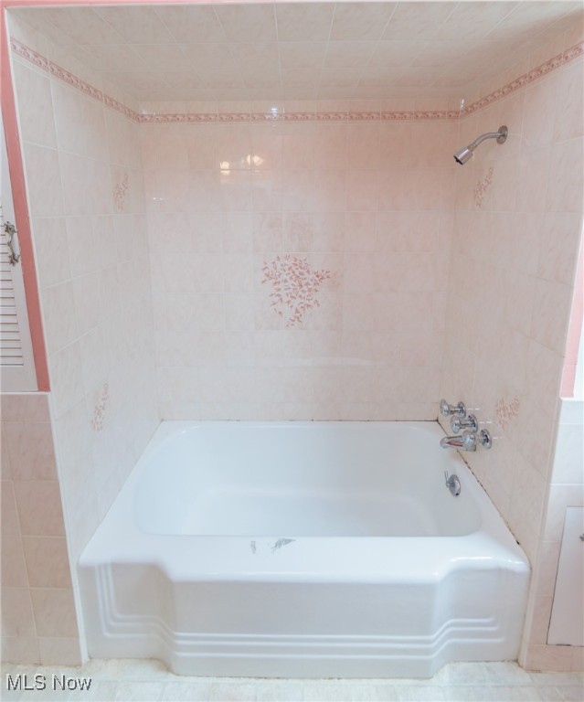 2193 Concord Drive, Lakewood, Ohio image 14
