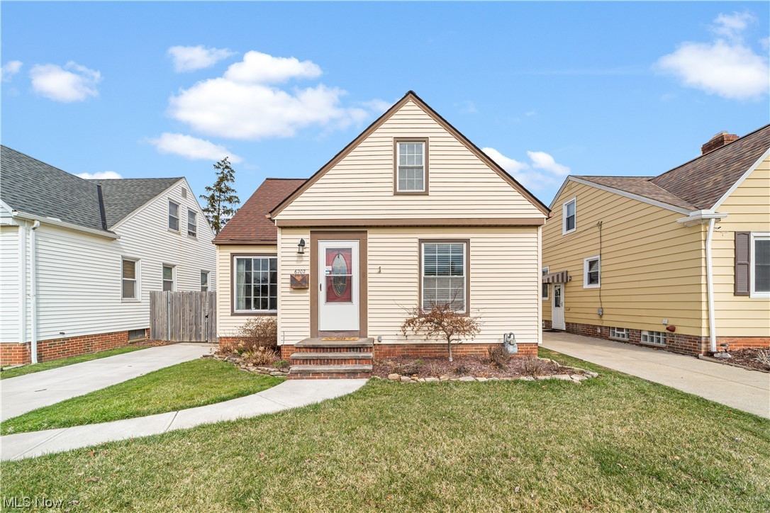Fantastic opportunity to own a cute Cape Cod featuring 3 bedrooms, 2 full bathrooms, and over 1,300 square feet of living space plus a partially finished basement! Whether you're buying your first home or downsizing, this home is a perfect fit. When you first arrive, you’ll notice the low maintenance, crisp landscaping and attractive exterior with a fully fenced in yard. The first level welcomes you with a spacious living room that is highlighted with lovely refinished hardwood floors (2017). The living room flows into the dining room and into the gorgeous updated kitchen, all stainless-steel appliances will remain. You will also find two bedrooms both offering hard wood flooring, ample closet space and a full bathroom to complete the first floor. Upstairs provides a third bedroom along with a flex space. The partially finished basement is perfect for an additional entertaining space, and the unfinished portion offering additional storage space. Outside, the fully fenced in backyard is