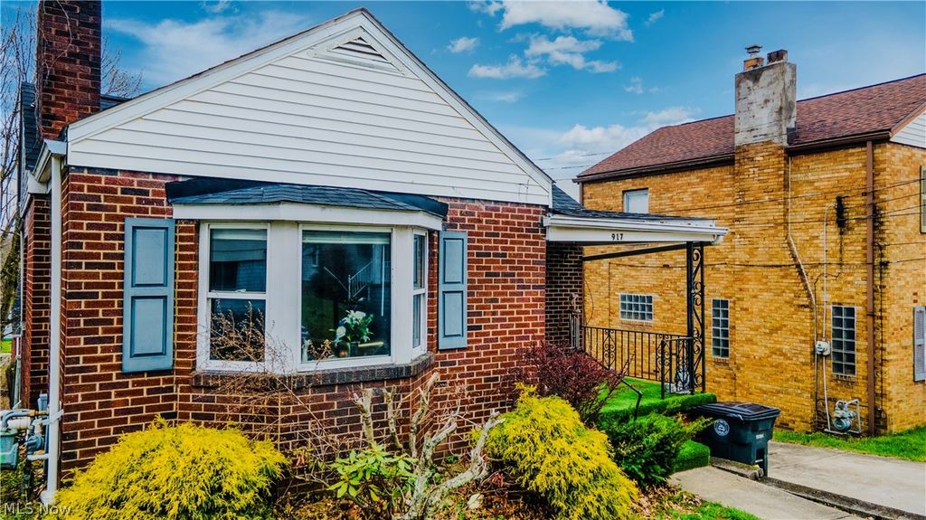 Photo of 917 Oxford Boulevard, Steubenville, OH 43952 (MLS # 5197723)