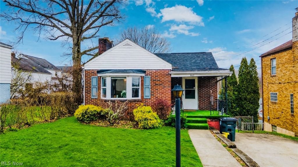 Photo of 917 Oxford Boulevard, Steubenville, OH 43952 (MLS # 5197723)