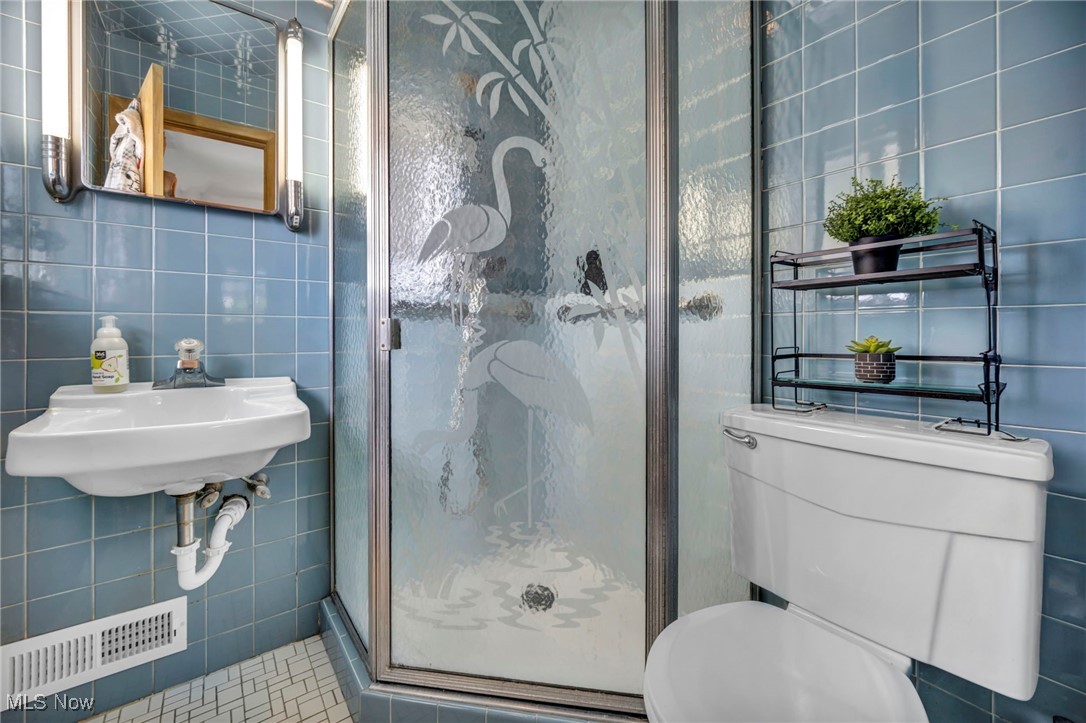 4648 South Hills Drive, Cleveland, Ohio image 21