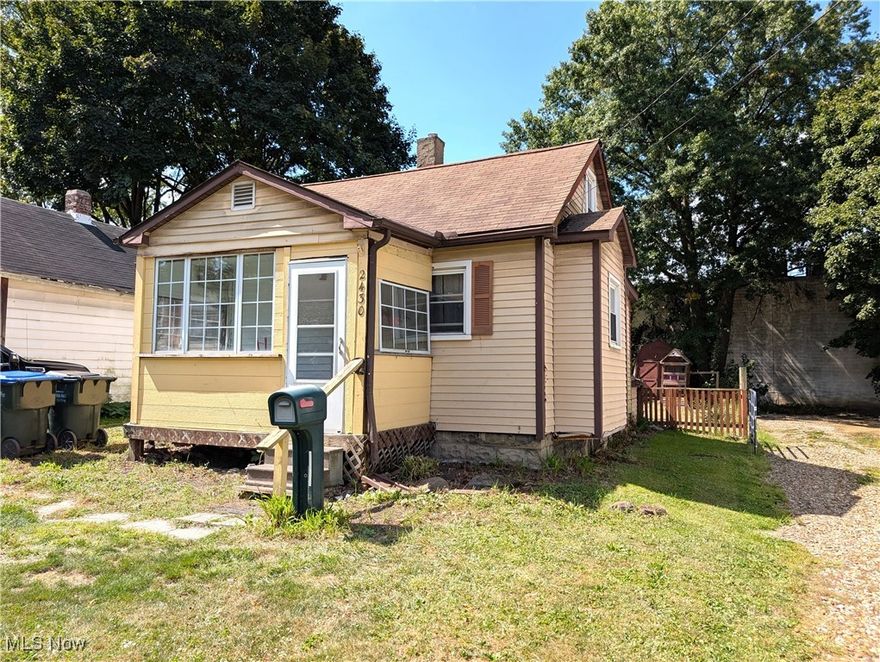 If you’re looking for your next DIY transformation or investment flip, this is a prime opportunity—just bring your vision (and your toolbelt). This is a 2 bedroom 1 bath fixer-upper located in Cuyahoga Falls being sold as-is and is ready for a full renovation. Newer electric service, furnace and hot water tank Call today for a private showing!!