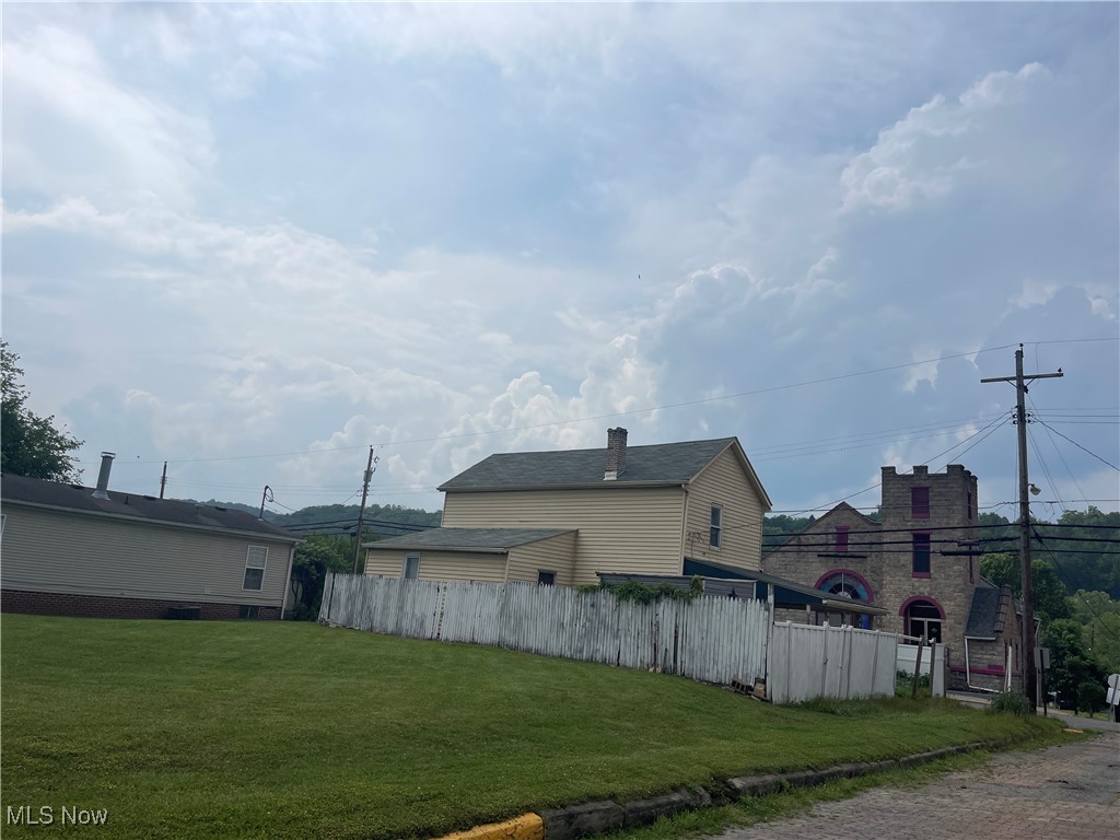 1400 Center Street, Wellsville, Ohio image 2