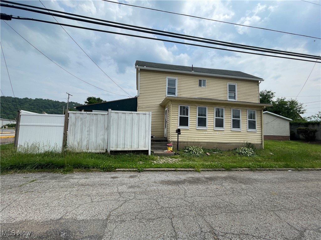 1400 Center Street, Wellsville, Ohio image 1