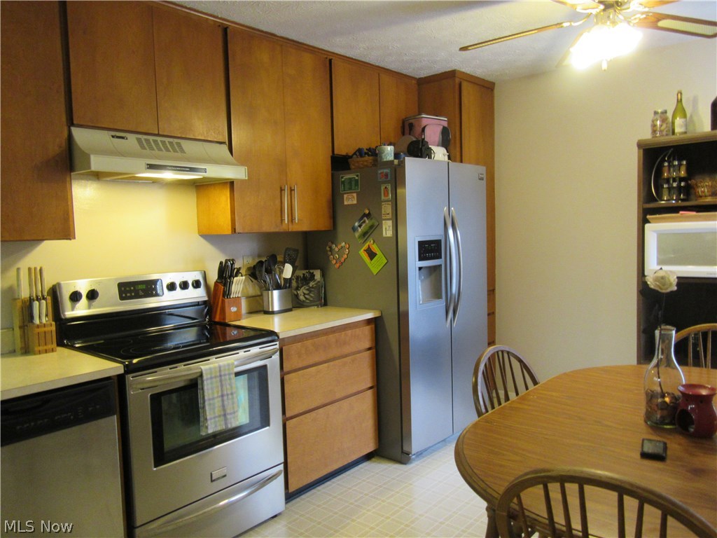 Creekside Condos - Residential