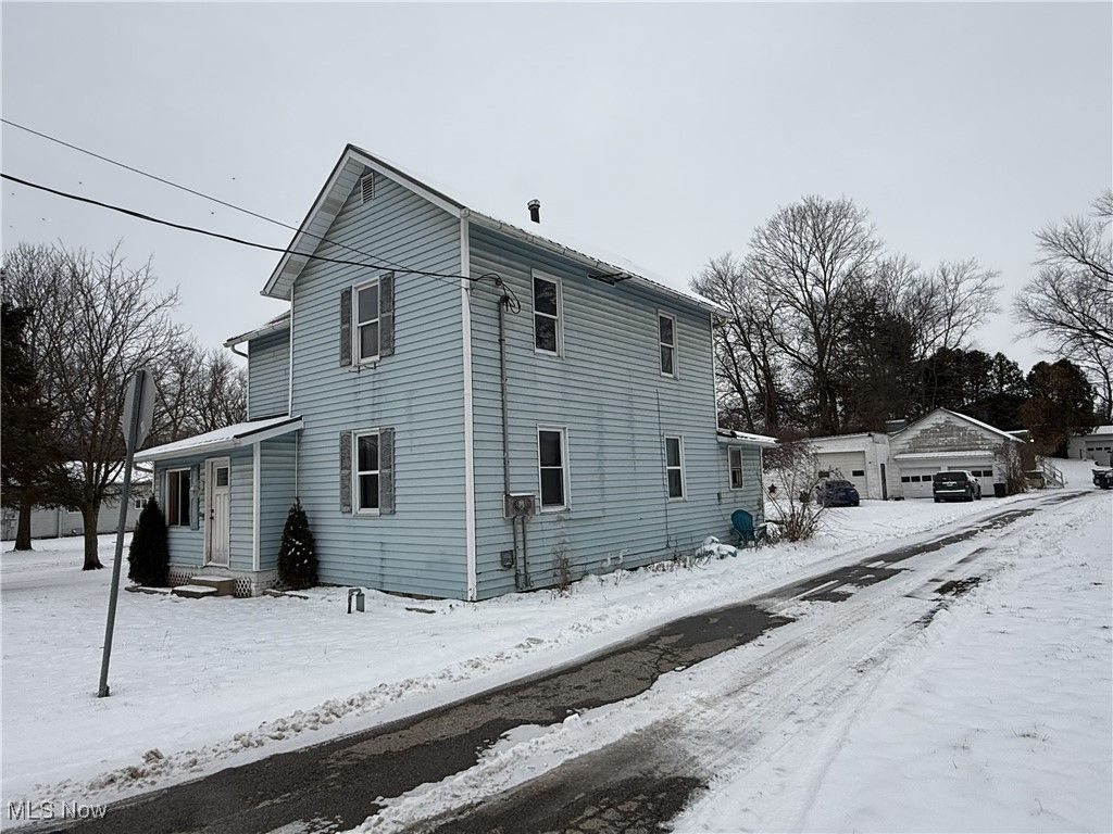 Photo of 72 Maine Street, Ashland, OH 44805 (MLS # 5179367)