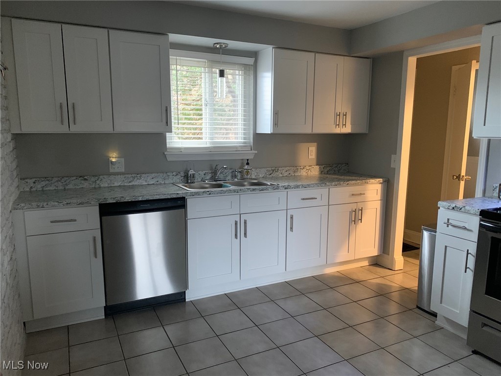 1531 Lee Terrace Drive, Wickliffe, Ohio image 9
