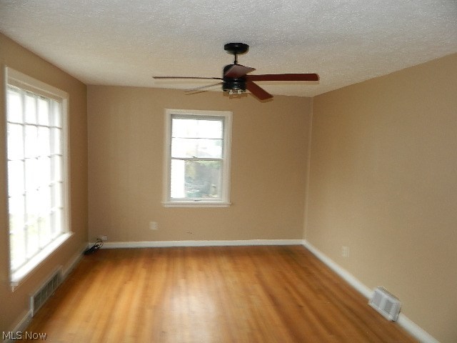 Bungalow Add 03 - Residential