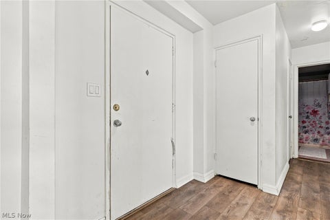 Tiny photo for 11820 Edgewater Drive #513, Lakewood, OH 44107 (MLS # 5255498)