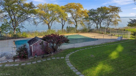 Tiny photo for 11820 Edgewater Drive #513, Lakewood, OH 44107 (MLS # 5255498)
