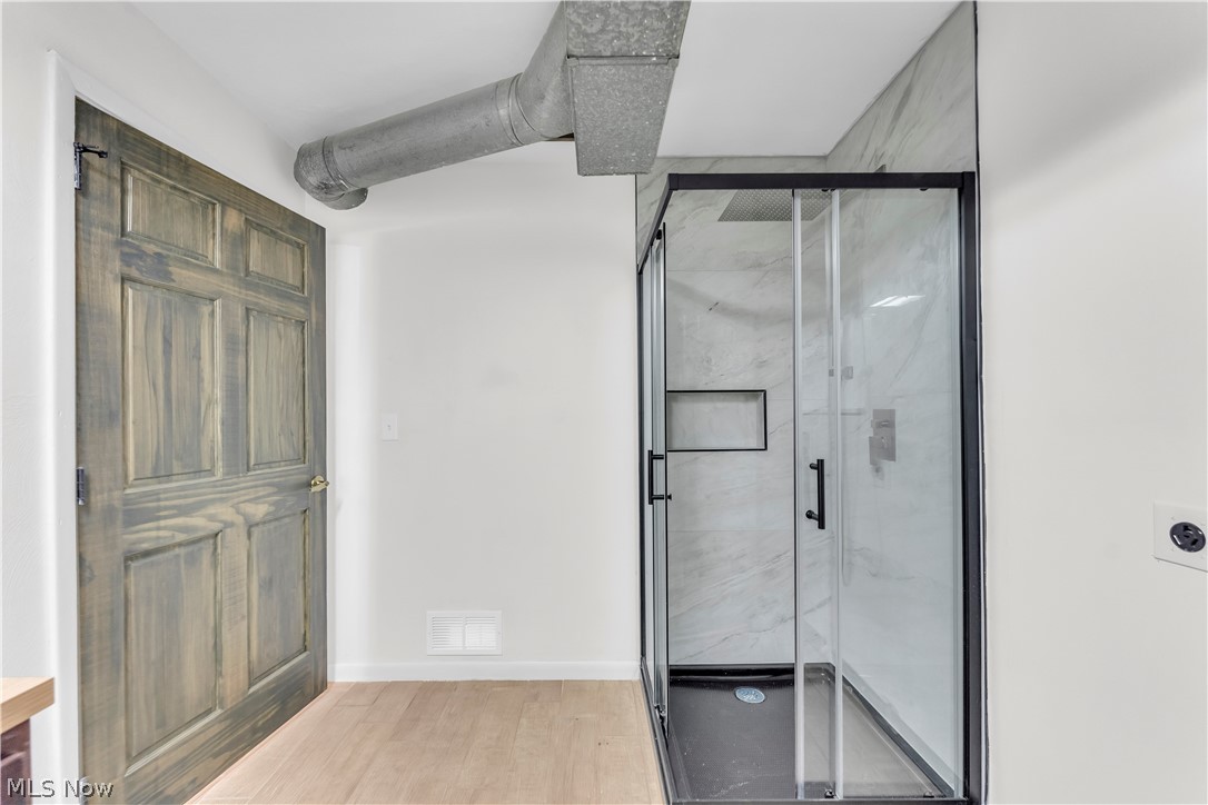 Country Club Condo - Residential