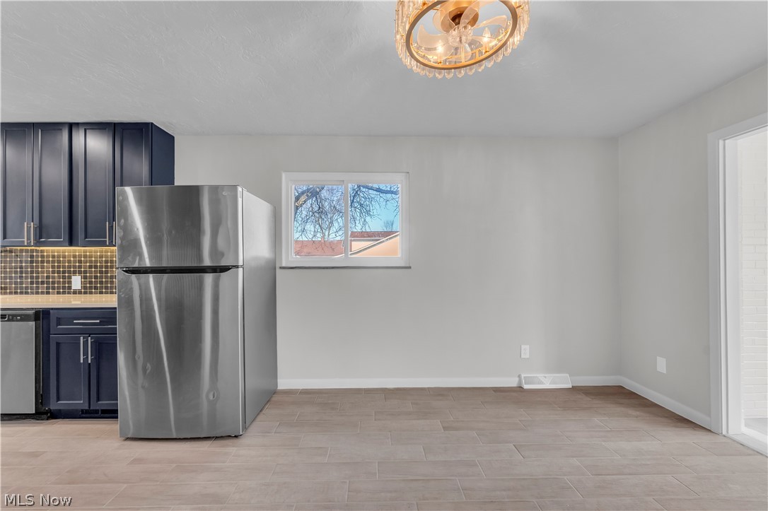 Country Club Condo - Residential