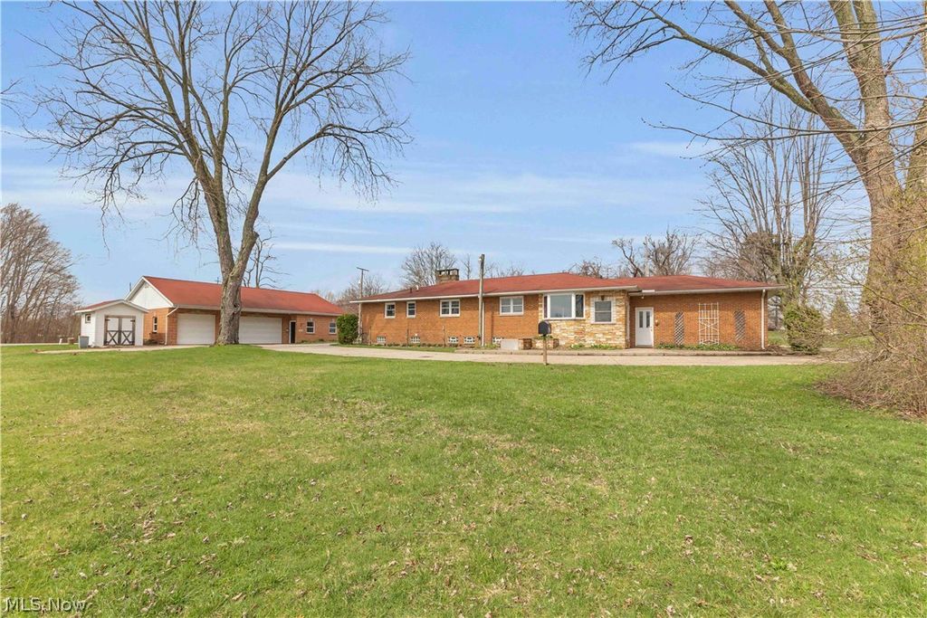 Photo of 5500 N Ridge Road, Madison, OH 44057 (MLS # 5198835)