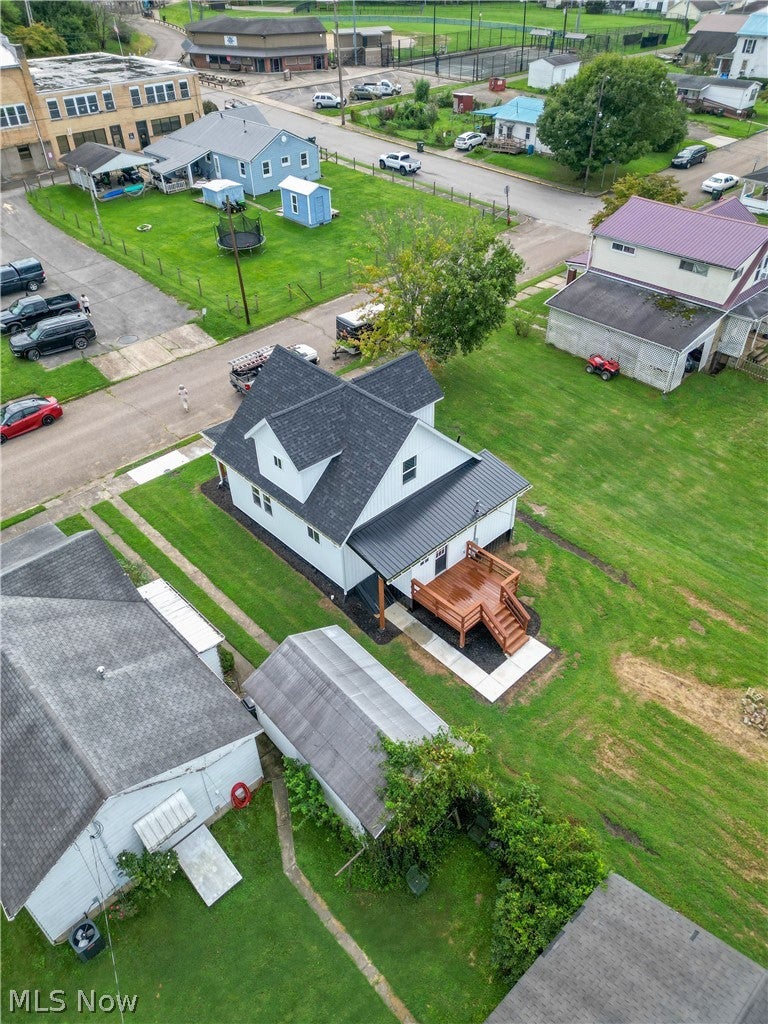 805 Sixth Street