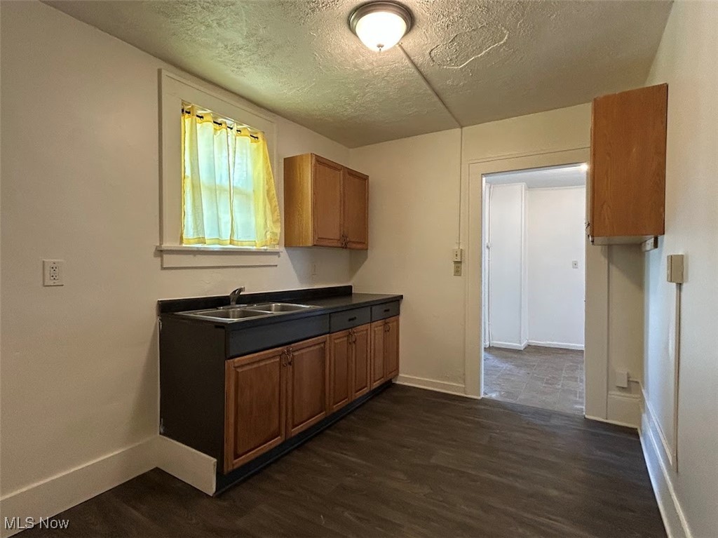 Akron, Ohio 44306, United States, 3 Bedrooms Bedrooms, ,1 BathroomBathrooms,Residential,Active,182454