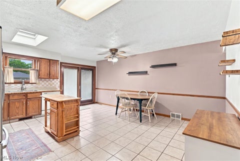 Tiny photo for 1613 Country Club Avenue, Youngstown, OH 44514 (MLS # 5239005)