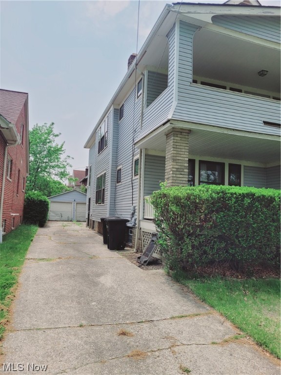 Van De Boe Hager Beverly Park Su - Residential Income