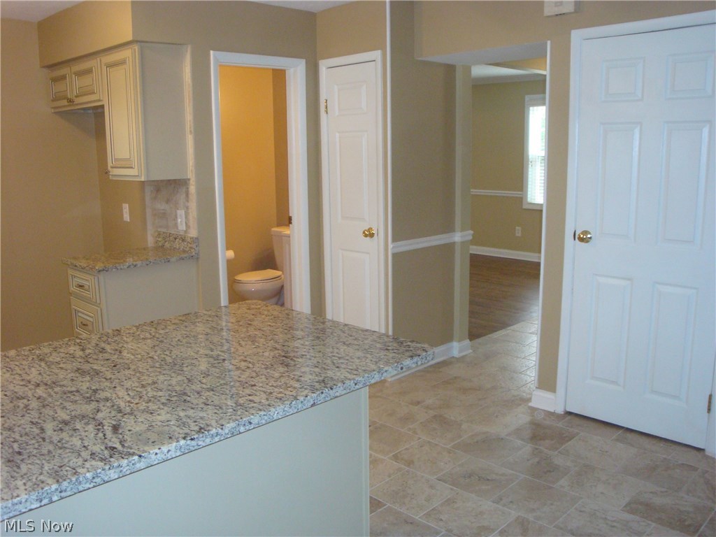 Little Mountain 07 - Residential