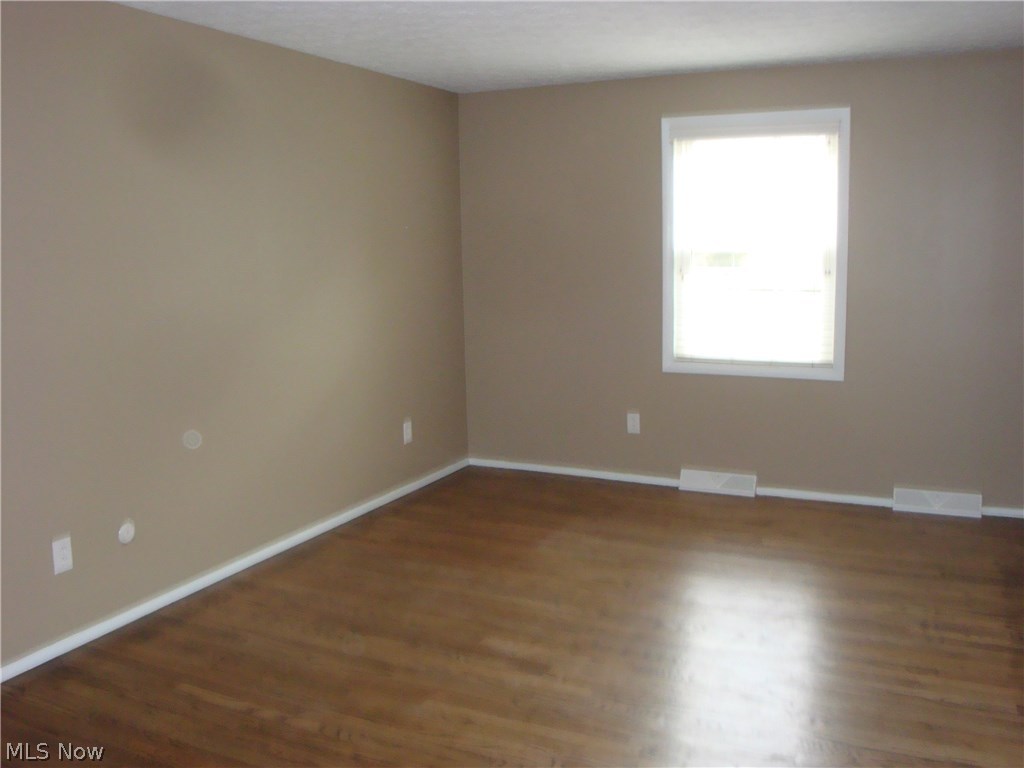 Little Mountain 07 - Residential