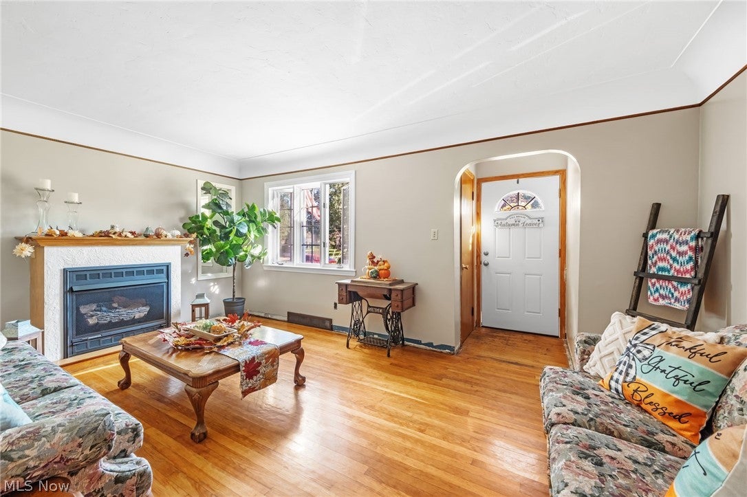 3710 W Pleasant Valley Road