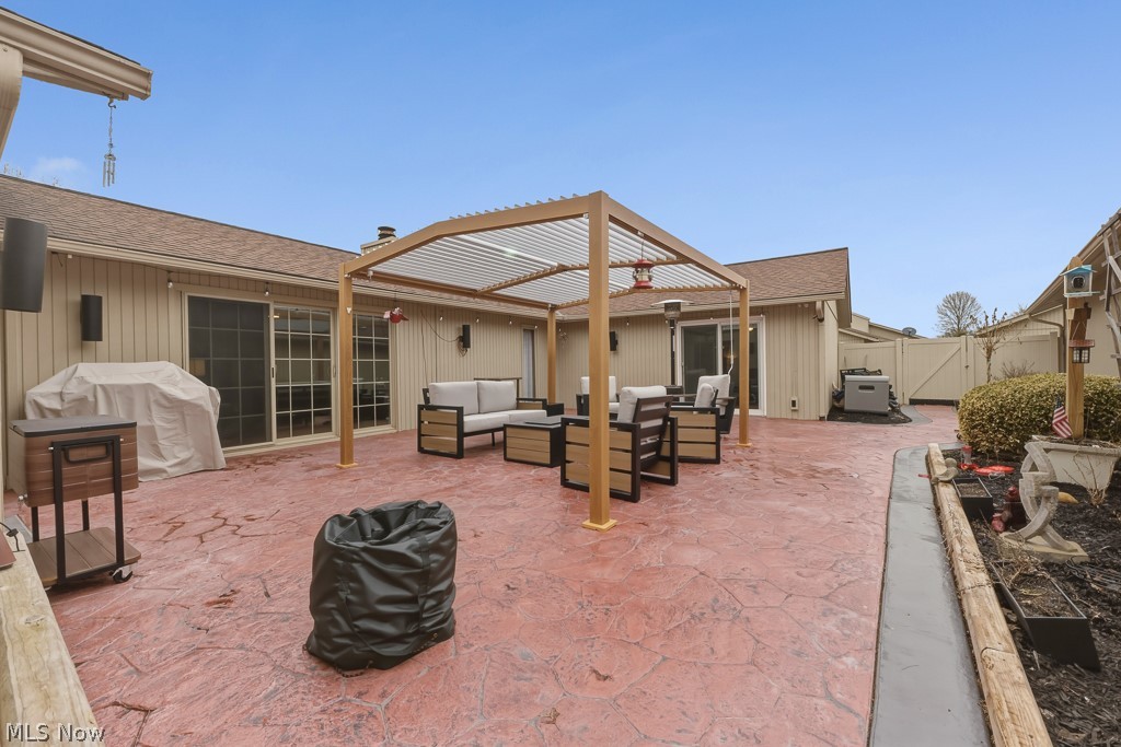 Meadows Condo - Residential