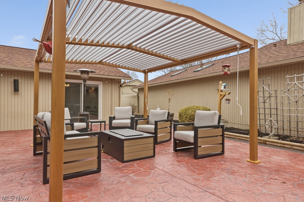 Meadows Condo - Residential