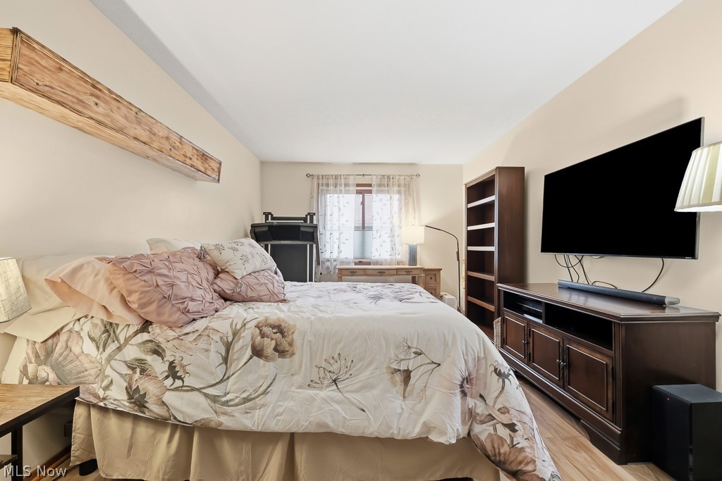 Meadows Condo - Residential